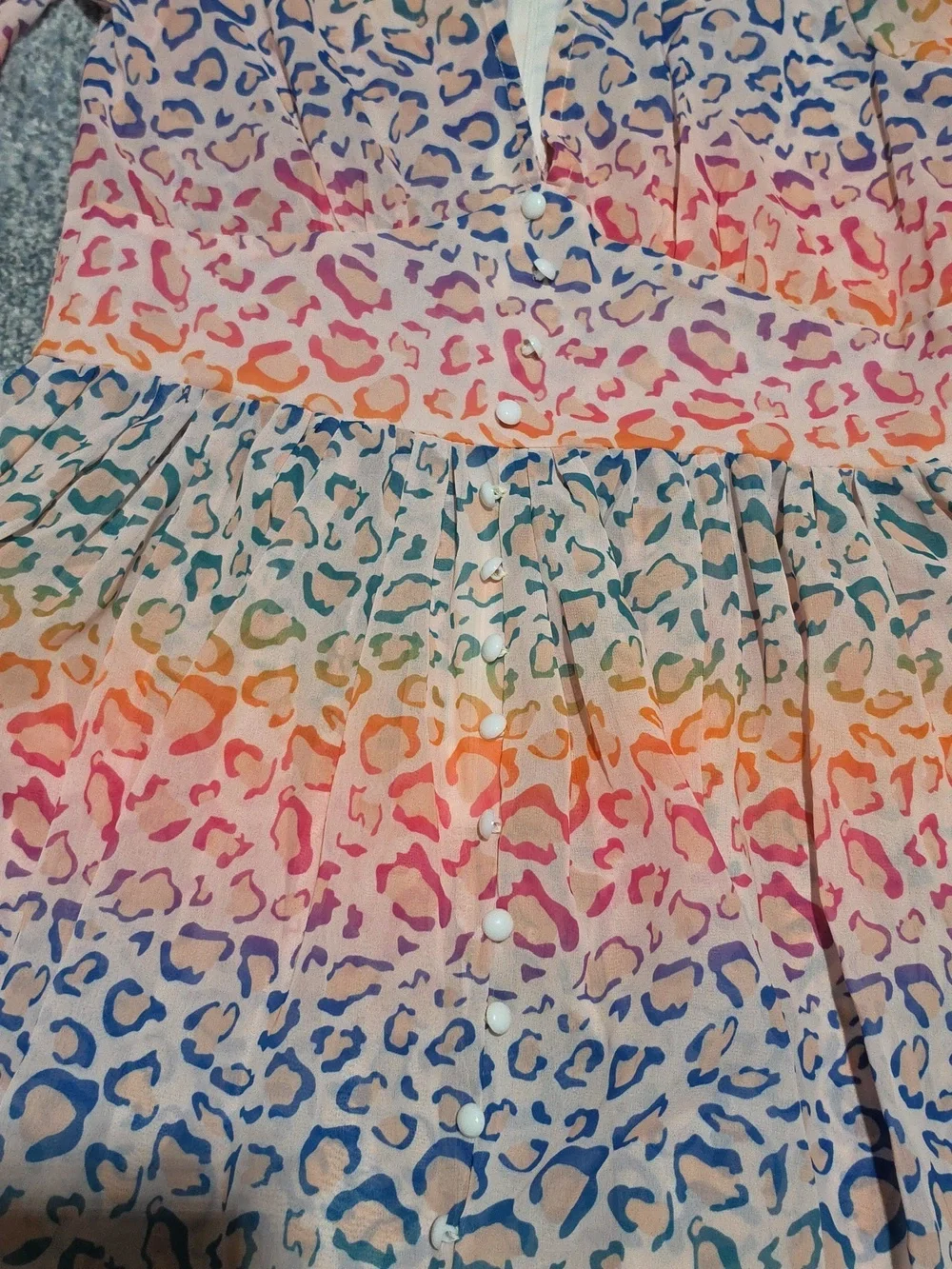 CBR WOMEN'S Beach Dress Multicolor Leopard Print  whit Shoulders Pad  . Size L.